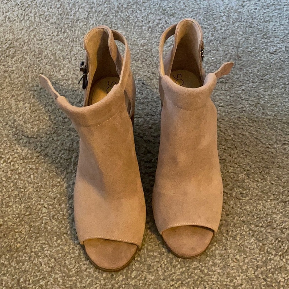 Sole Society Pink Suede Heels